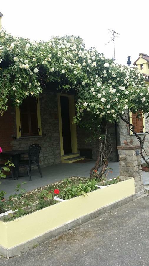 La Casa Di Valerio Villa Montabone Ngoại thất bức ảnh